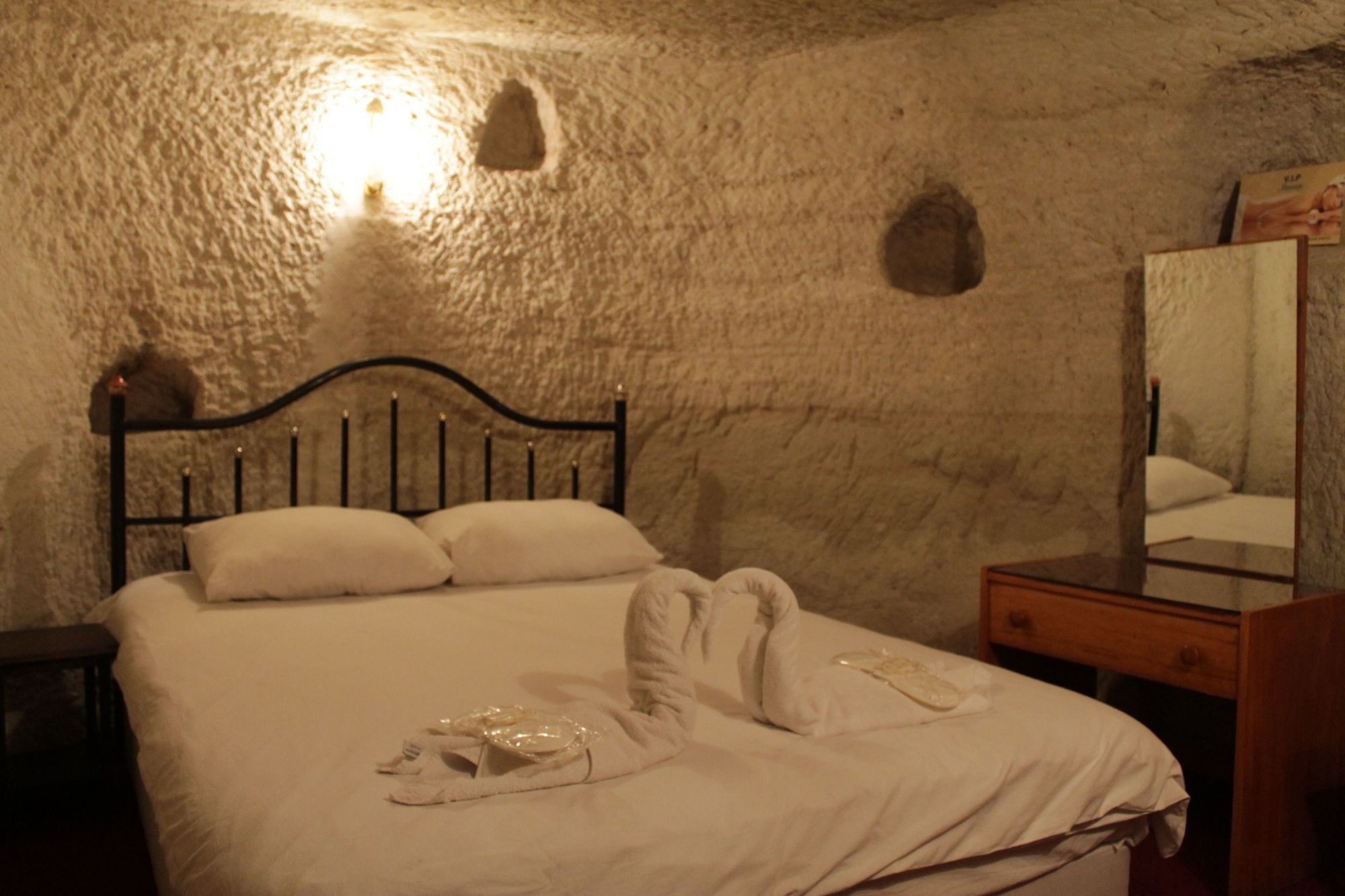 Yasin'S Place Backpackers Cave Hostel Гореме Экстерьер фото