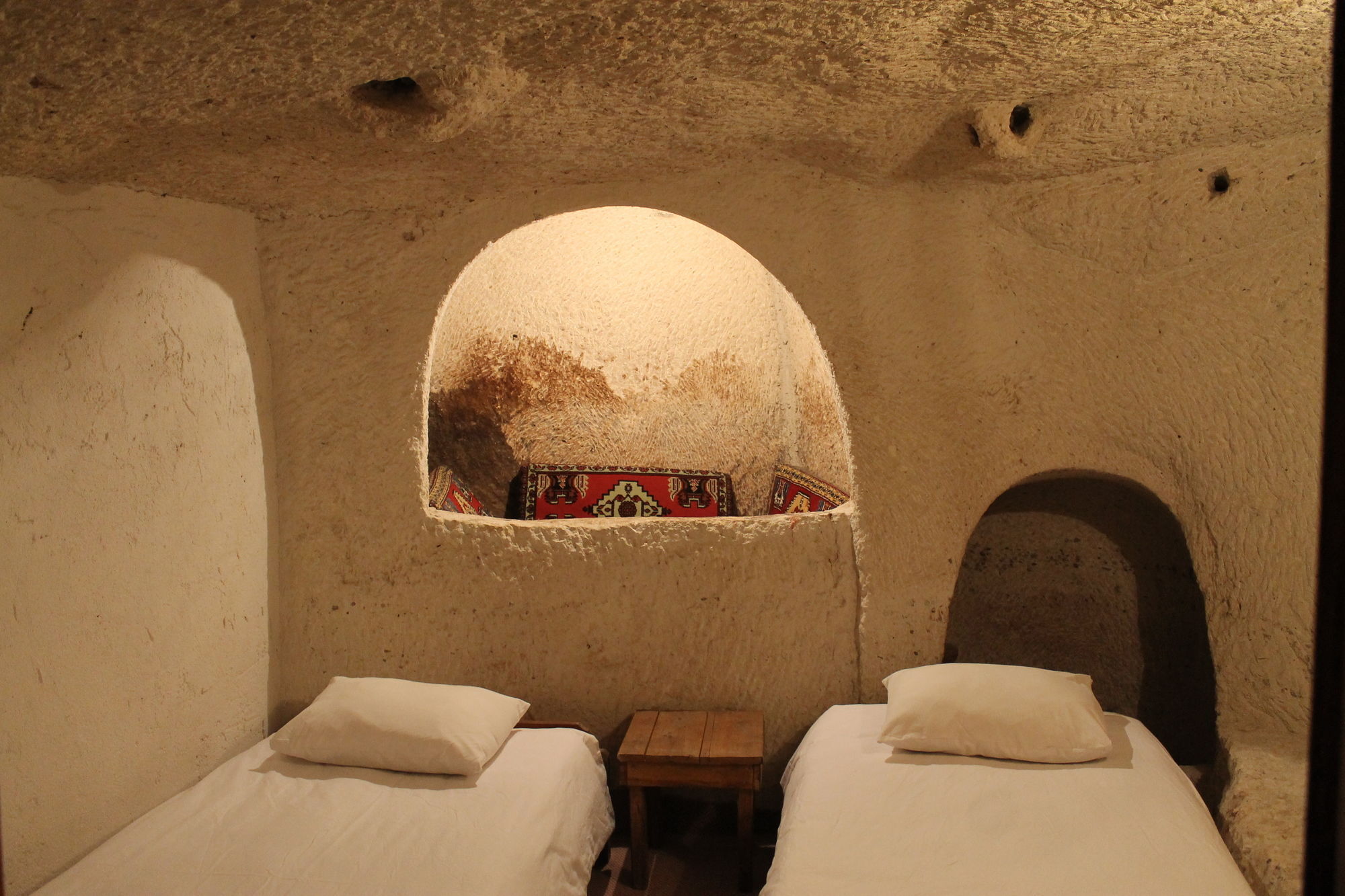 Yasin'S Place Backpackers Cave Hostel Гореме Экстерьер фото