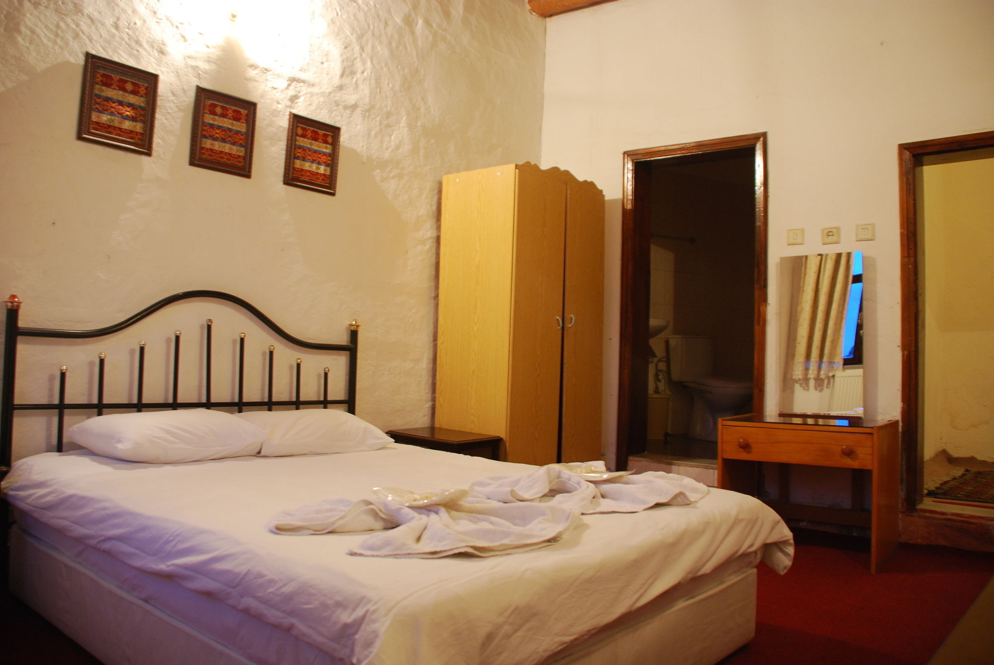 Yasin'S Place Backpackers Cave Hostel Гореме Экстерьер фото