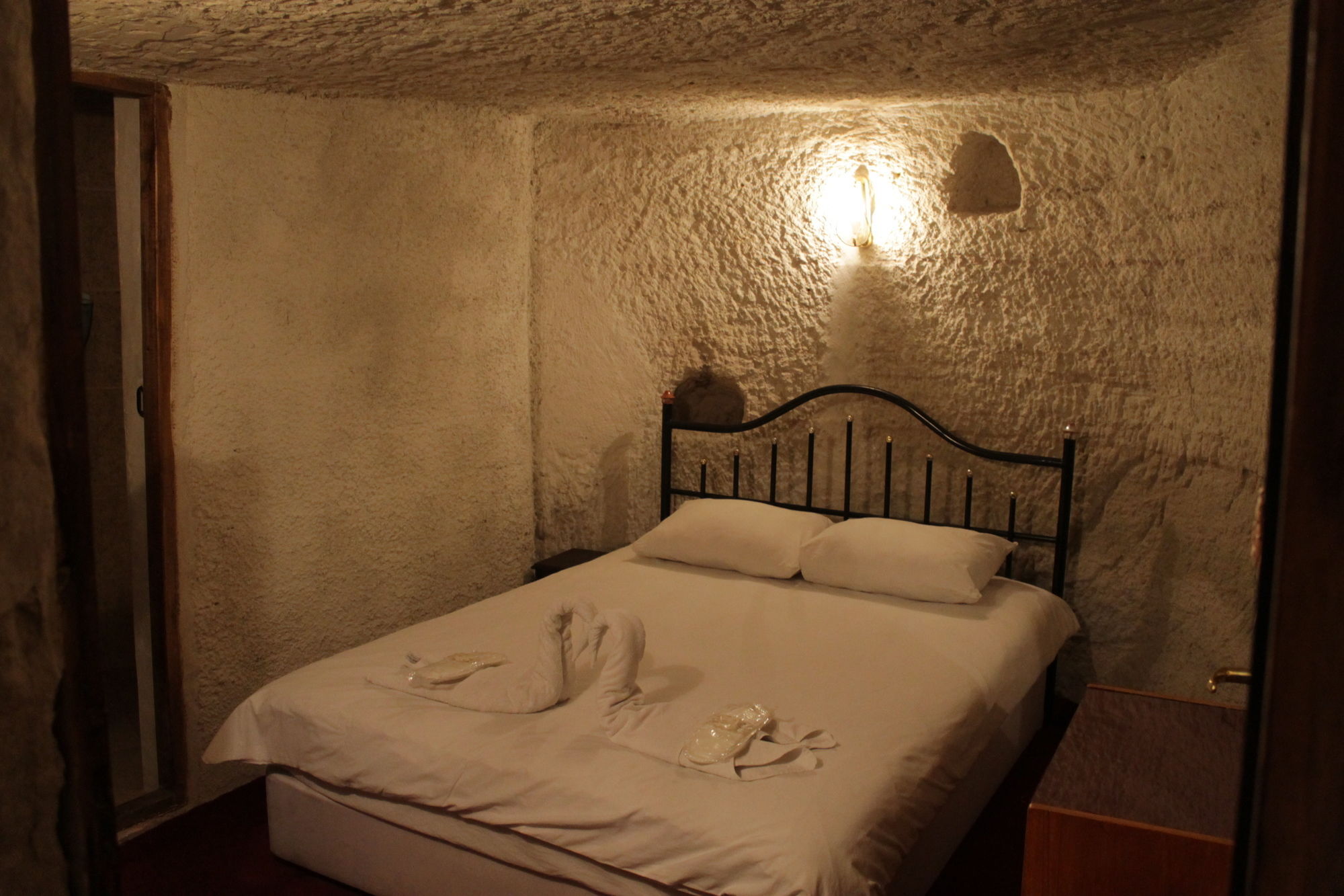 Yasin'S Place Backpackers Cave Hostel Гореме Экстерьер фото